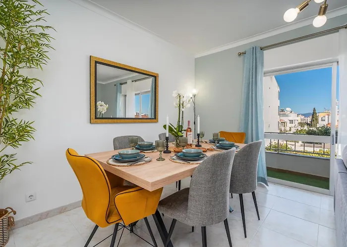 Lägenhet Varanda Andorinhas